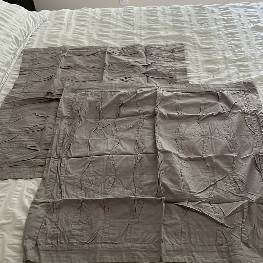 Pleated euro sham